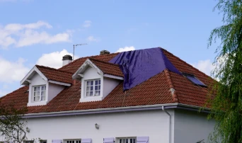 toiture arrachée 80